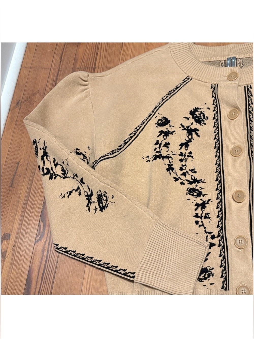 By Anthropologie Sculpted Puff Sleeve Cardigan size M brand new with tags. - Picture 7 of 9